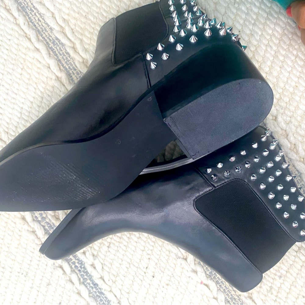 Never worn